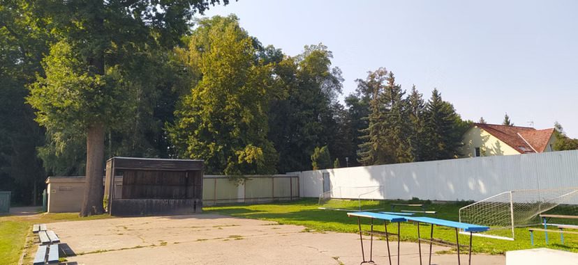 Místo výstavby v září 2023